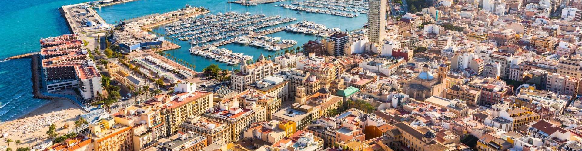Alicante, ES