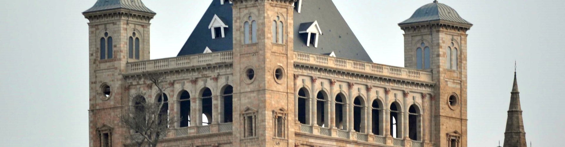 Antananarivo, MG cityscape