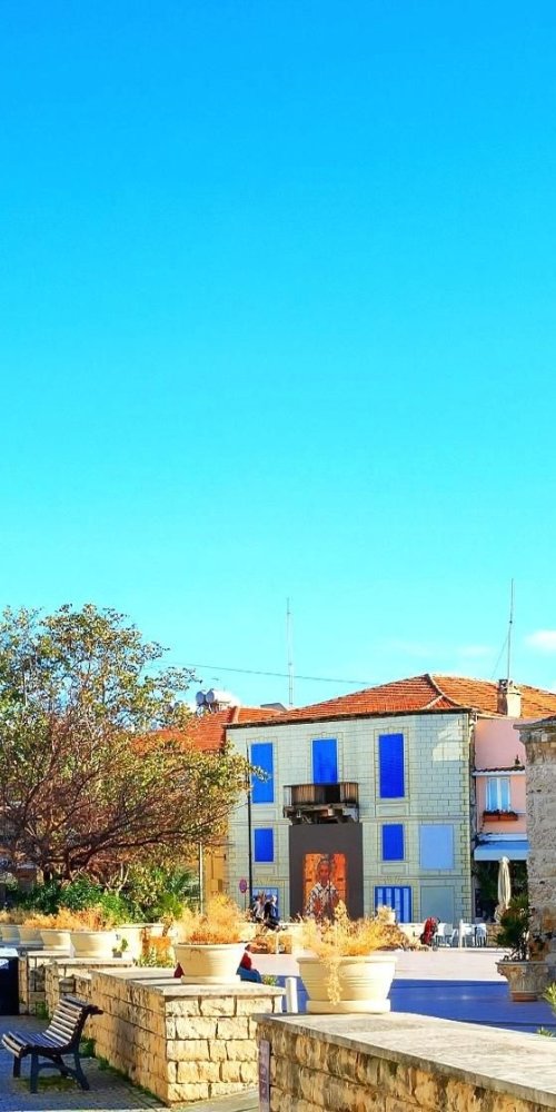 Larnaca, CY transport